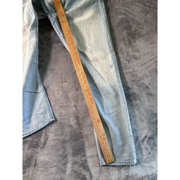 Women’s H&M Boyfriend Low Waist Tapered Leg Size 28/32 Light Wash Denim Jeans - Picture 5 of 10